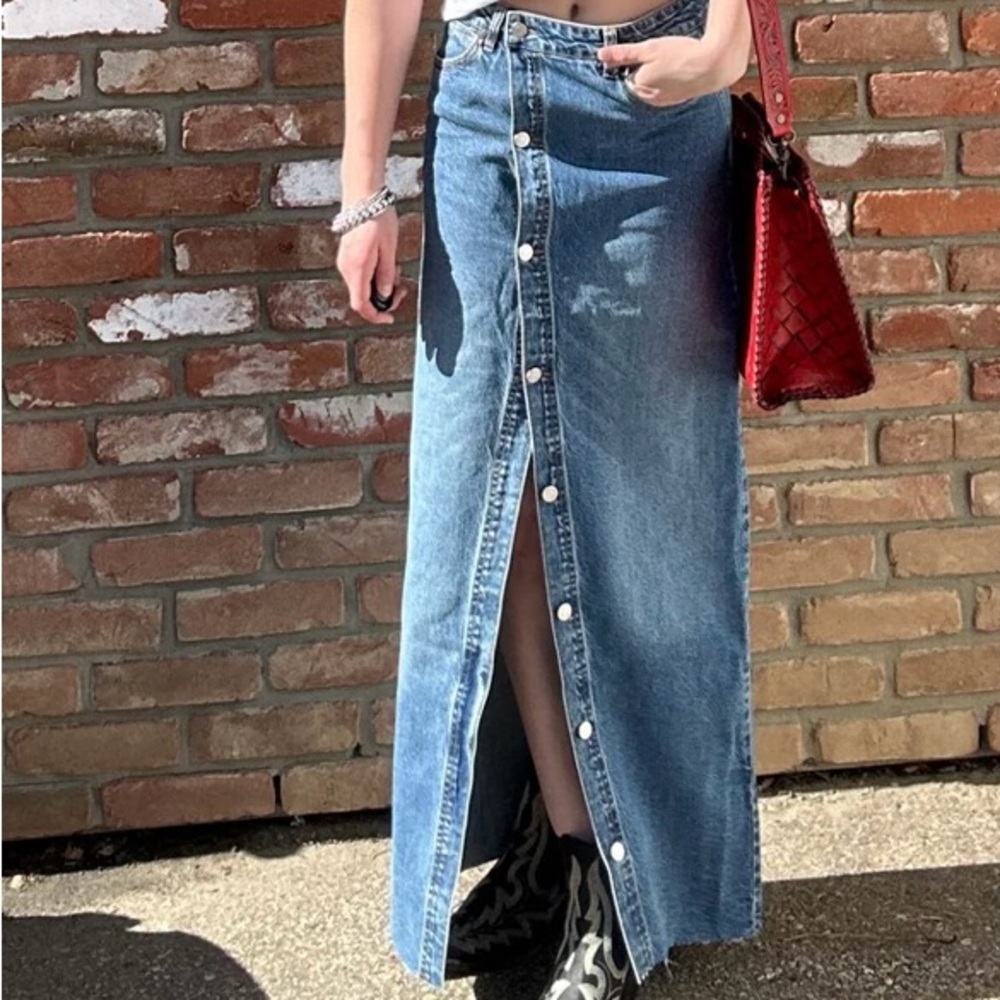 Habitual Denim Maxi Skirt with Button Front#fallfashion #jean #western